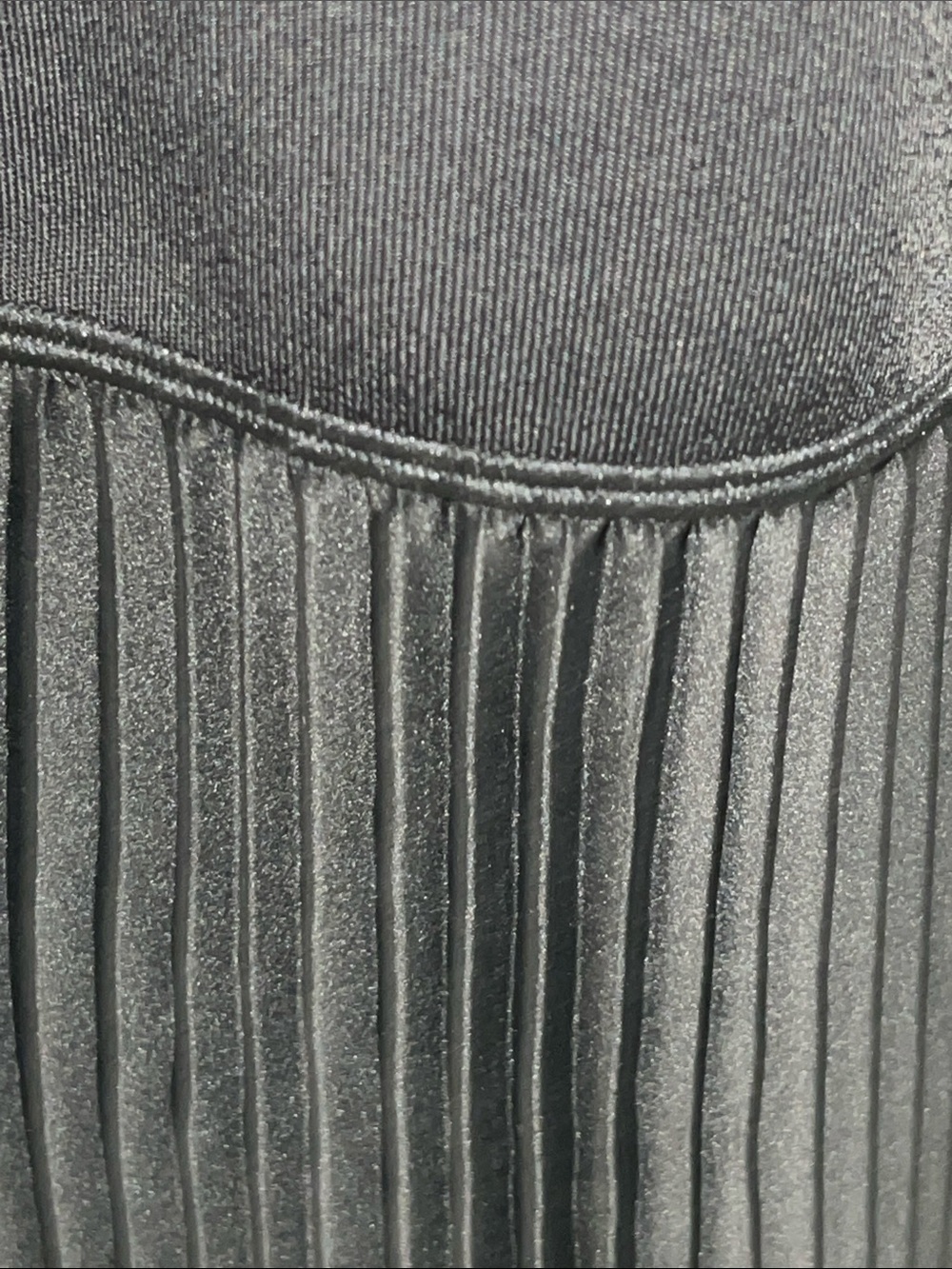 Theory Black Sleeveless Pleated Midi Dress - Picture 5 of 6